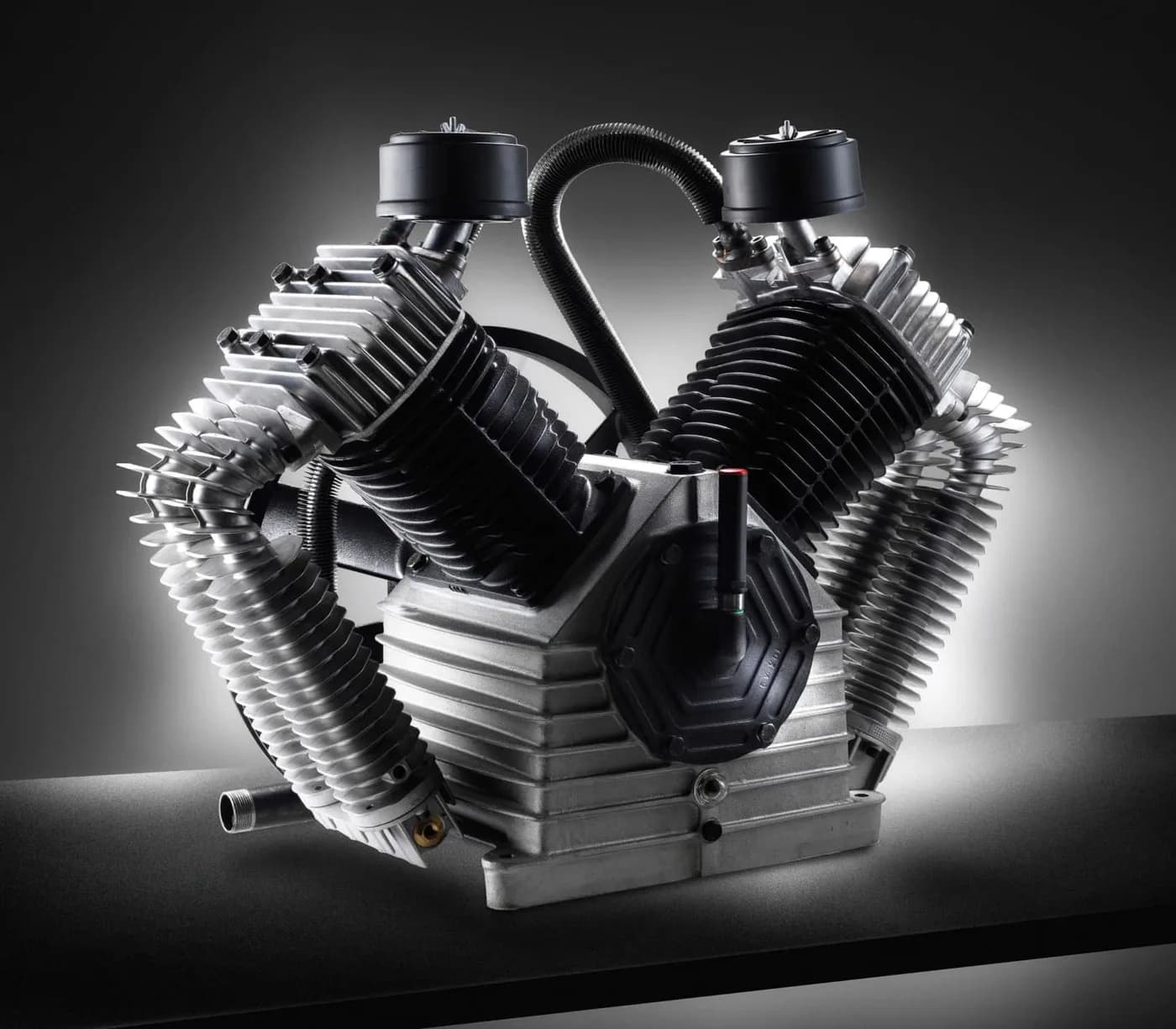 FNA lubricated piston compressor pump